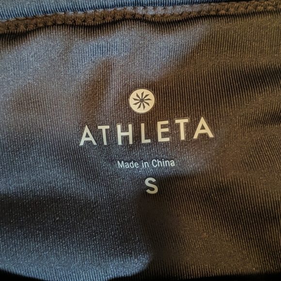 Athleta tight shorts - Picture 4 of 4